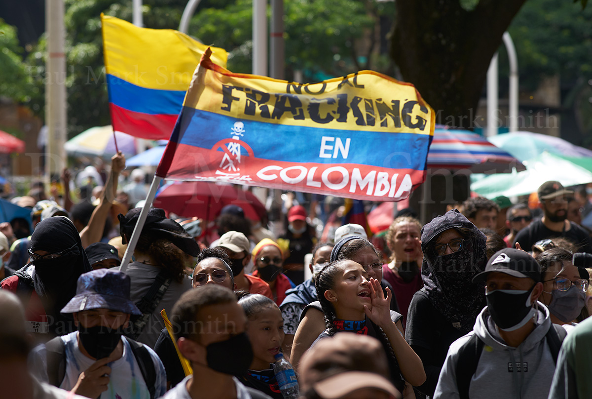 No to Fracking in Colombia written on a national flag
